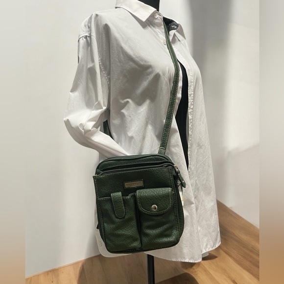 Strada Crossbody Bag Green Compartments Organized Pockets SummerTravel Purse - Picture 7 of 8